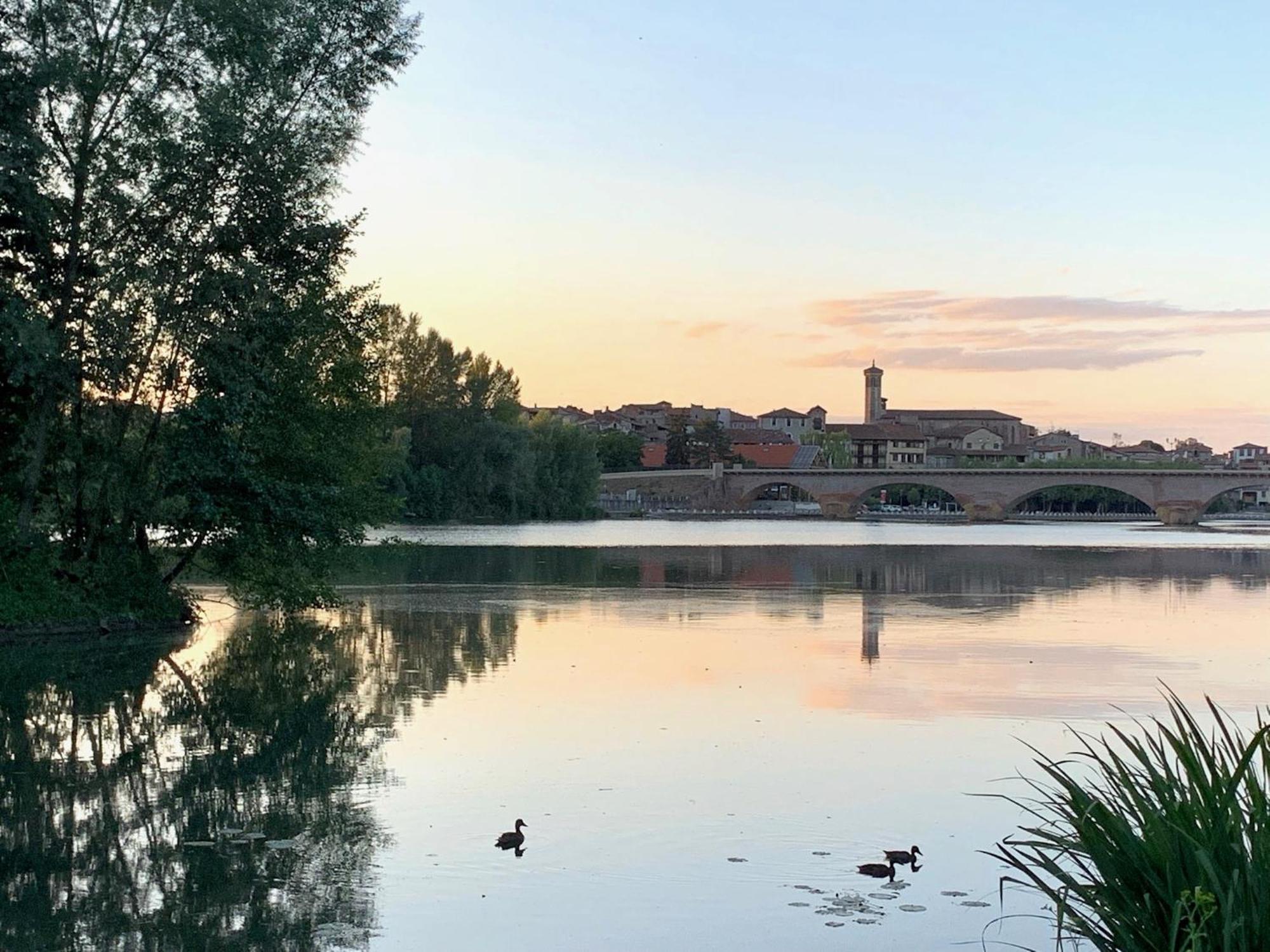 Beautiful Village House Next To Garonne River! Couladere Bagian luar foto